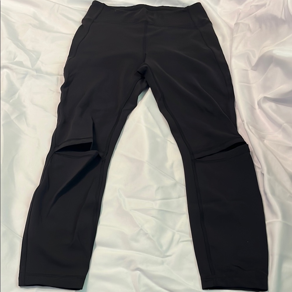 Black Lululemon High Waisted force within cut out knee rare 8 Leggings excellent